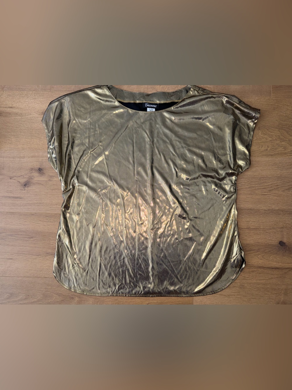 Gianna Gold Metallic Short Sleeve Top